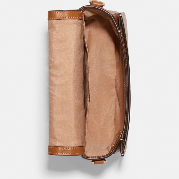 NWT💃Coach Saddle Bag In Colorblock With Horse And Carriage - Picture 6 of 10